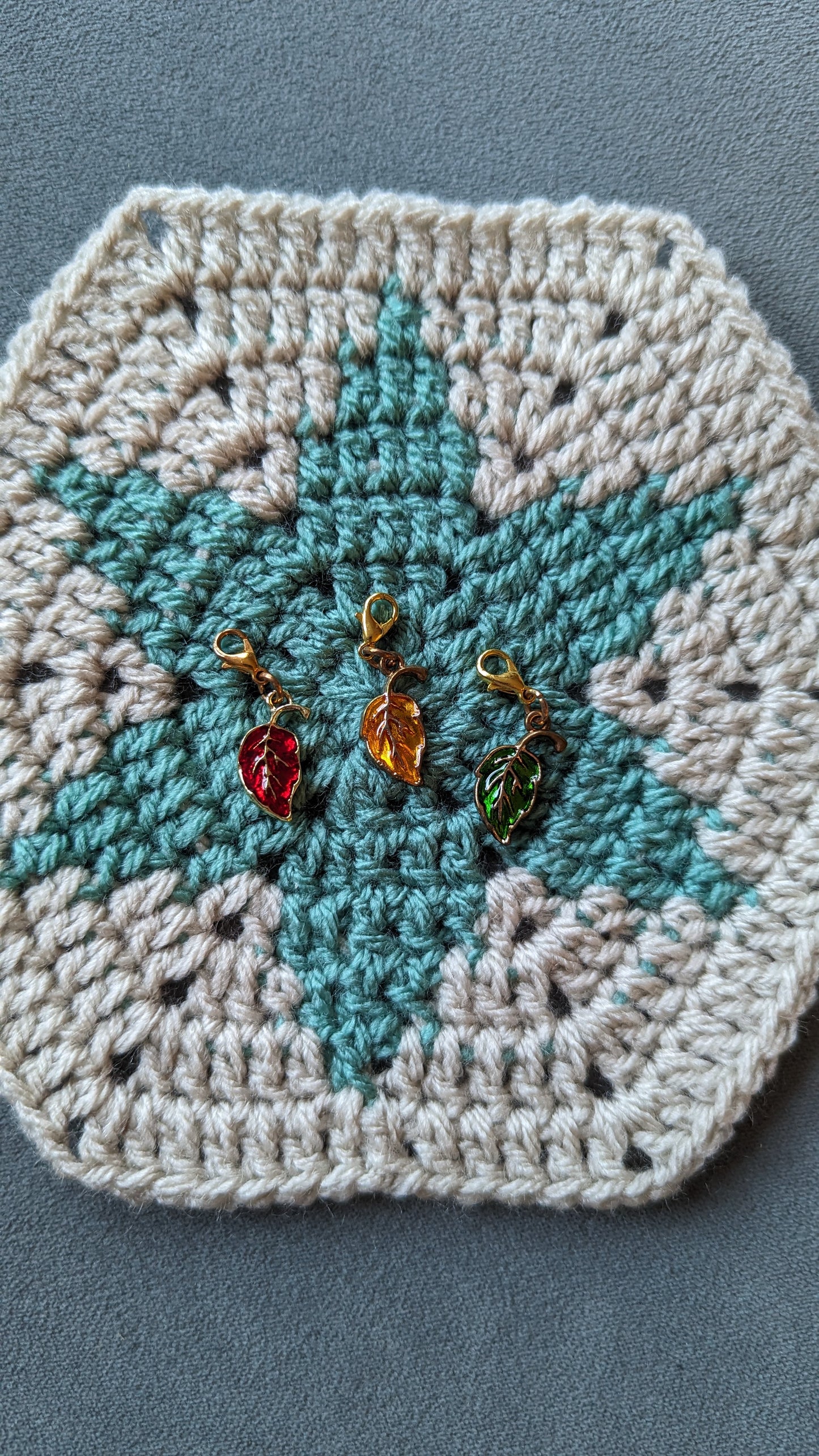 Leaves Stitch Markers Set